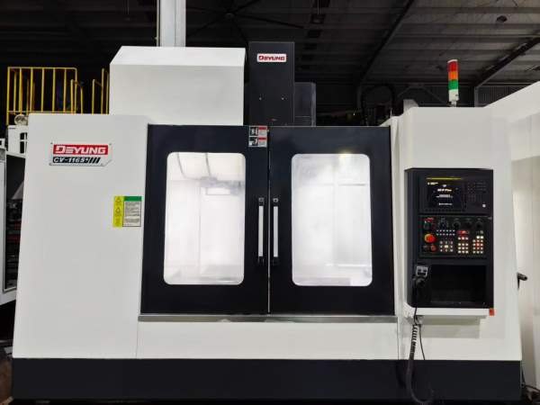 苏州德扬CV1165加工中心2022年2台  BT 50主轴发那科MF.