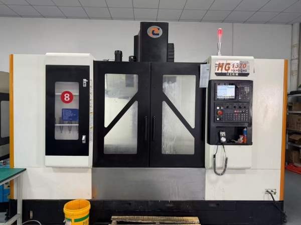 汉工1370加工中心，三菱M80A包系统，BT40主轴10000转.