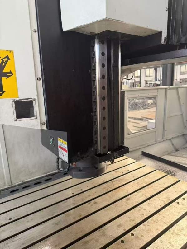 2024年准新南通国盛GMF2716T龙门数控铣床一台,发那科.