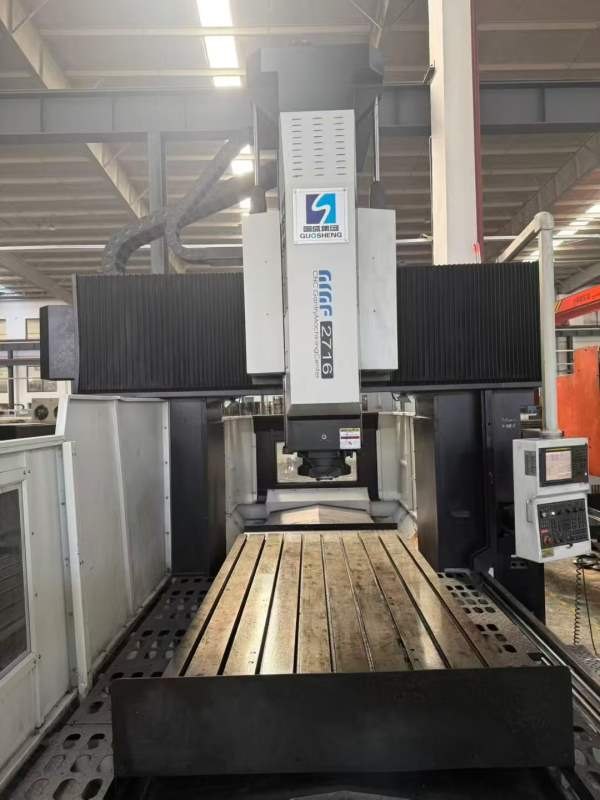 2024年准新南通国盛GMF2716T龙门数控铣床一台,发那科.