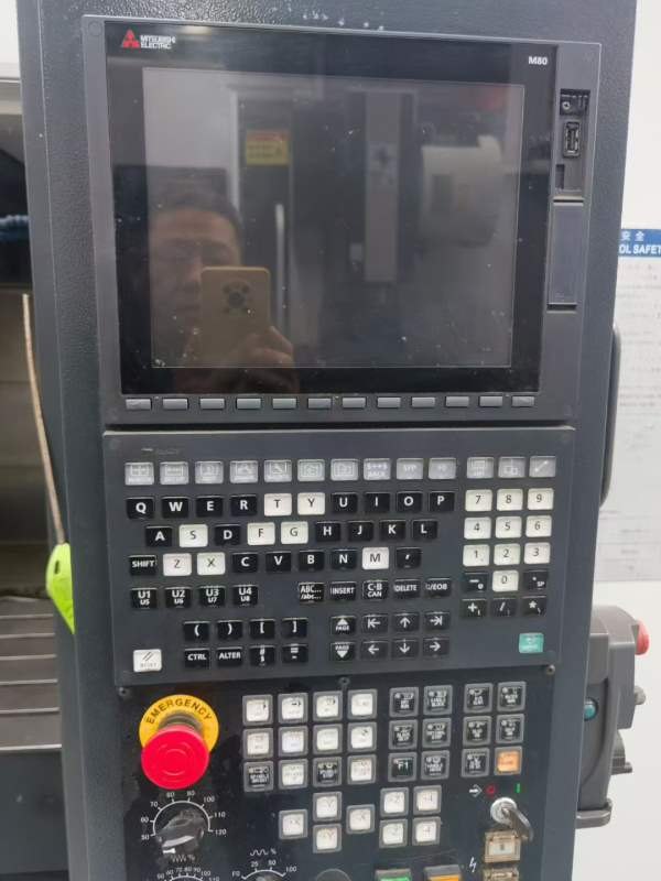 2021年海天精工VMC-1000加工中心，三菱M80系统，主轴.