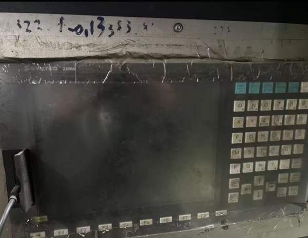 准新机:4017龙门加工中心，BT50主轴，台面4米长，龙门.