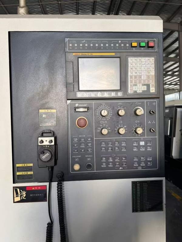 新到友佳FTC450数控车床，发那科oi-TD，配10寸卡盘，1.