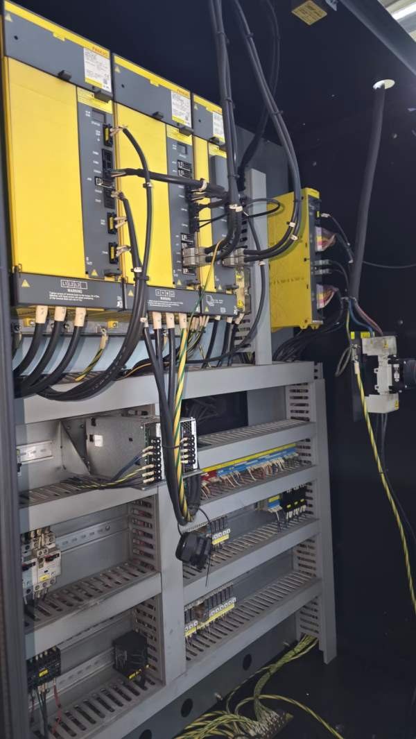 斗山PUMA400，15寸卡盘，加工长度1035，同款2台