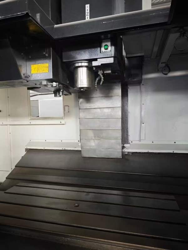 韩国斗山MYNX545加工中心. 三轴硬轨 /三轴行程1020X51.