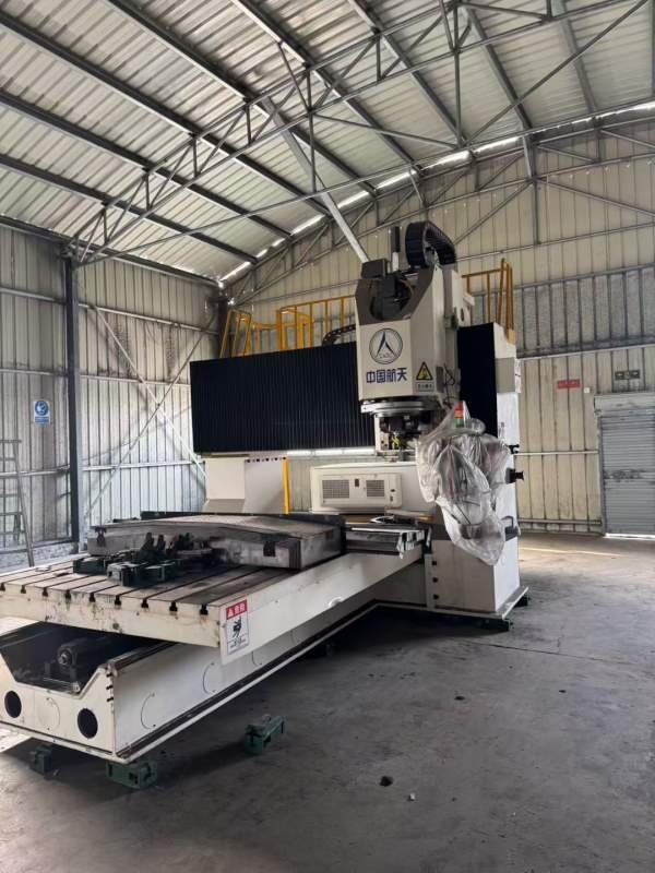 刚刚买下两台龙门搅拌摩擦焊 工作台3X2 门宽2.25米 门.