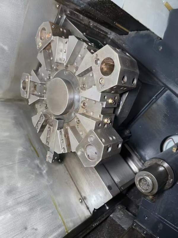 2018年出厂韩国斗山PUMA215，回转直径510，加工长度52.