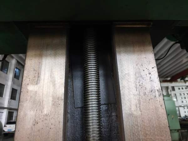 芜湖恒升4米立车，加工高度2.2米，卡盘直径3.15米，设.