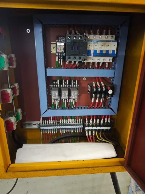 出售80T压力机一台，准新少用