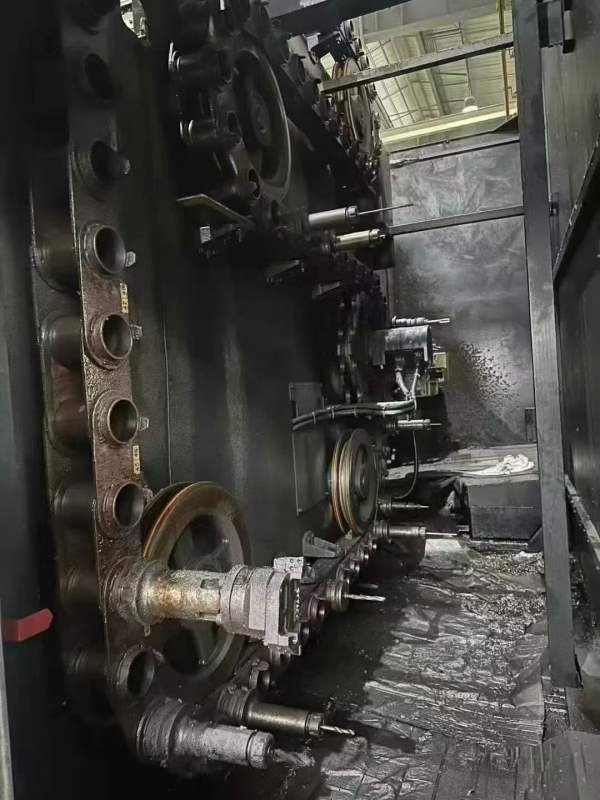 马扎克630五轴复合加工中心三轴行程：142510501050mm.