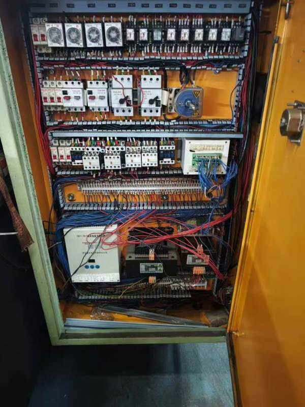 桂北7163平面磨床一台、吸盘尺寸1600/650,安装少用、