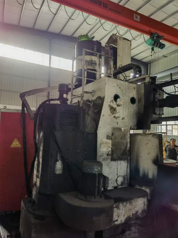 齐齐哈尔两米数控立车，发那科td系统，2011年生产制造.