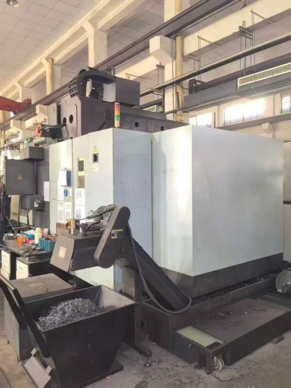 精品海天2016龙门，13年设备  台面1.52米  门宽1.6米 .