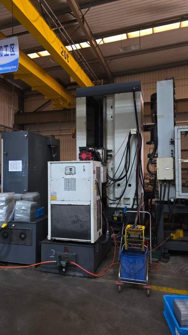 台湾远东数控镗铣床BMC-110R1主轴110-BT50齿轮箱工作.