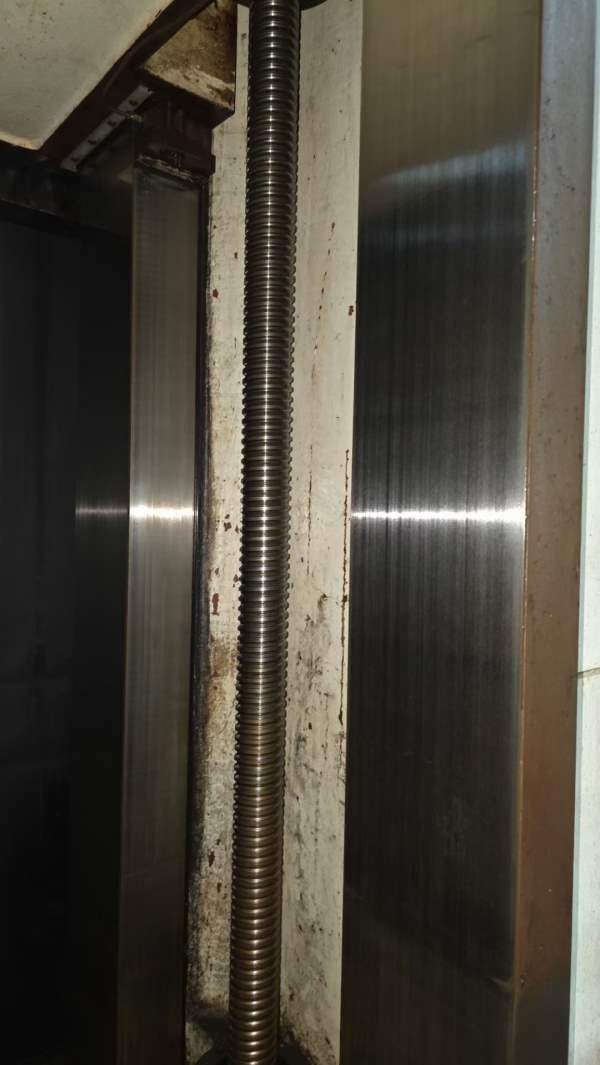 台湾远东数控镗铣床BMC-110R1主轴110-BT50齿轮箱工作.