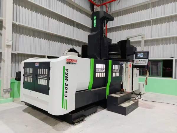 99新扬森2013龙门，带刀库，两线一硬，还剩一台，精度.