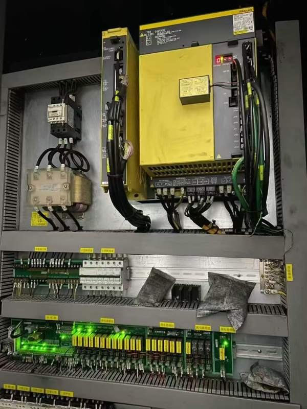 2022年华集1580加工中心，两线一硬，发那科MFplus系统.