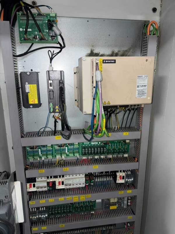 2022年杭州川禾8寸数控斜轨车，两轴线轨，新代22TA系.