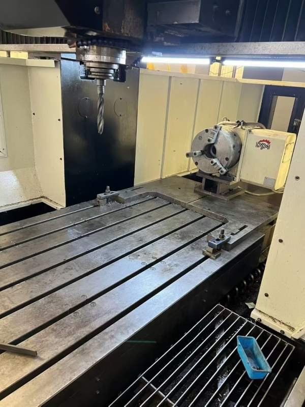 常州工厂刚买下华群2015龙门加工中心，两线一硬导轨，.