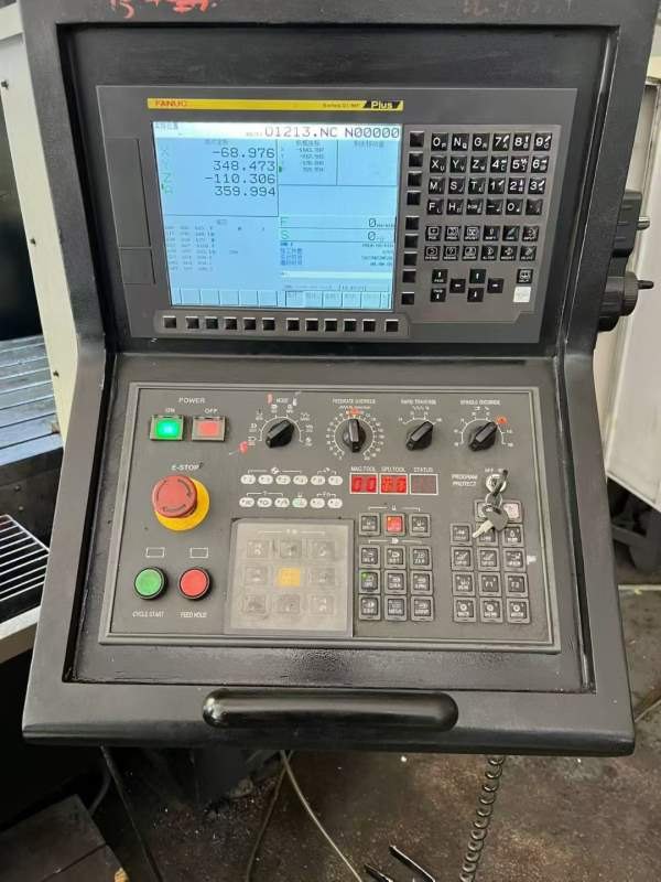 常州工厂刚买下华群2015龙门加工中心，两线一硬导轨，.