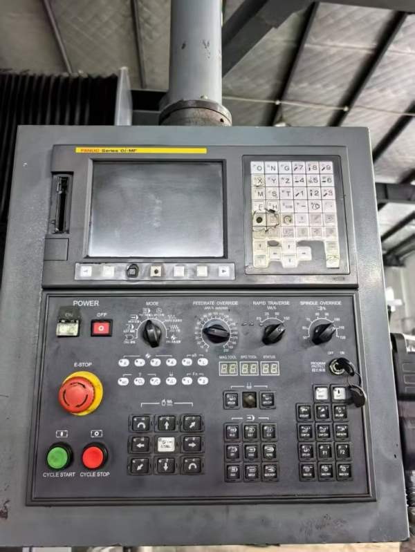 浙江华特3026门龙加工中心两一线硬轨导.那发科0i-MF系.