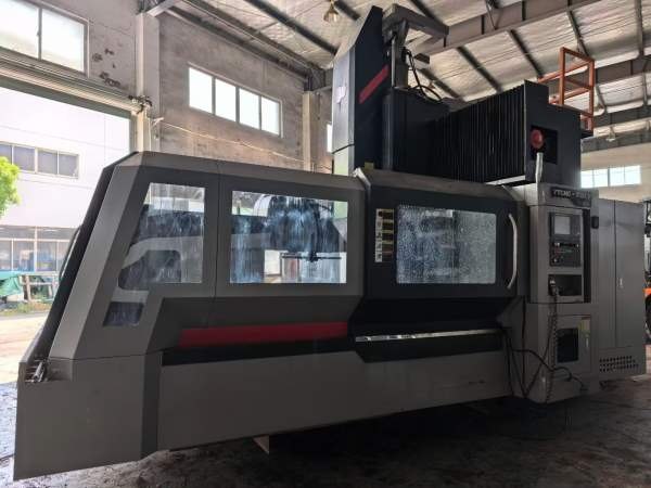 昆山尧工YG-2518门龙加中工心两线一硬轨导，XY55滚住.