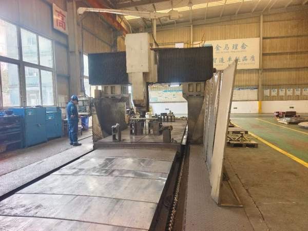 重型海天6228数控龙门发那科系统两线一硬导轨X轴三条.