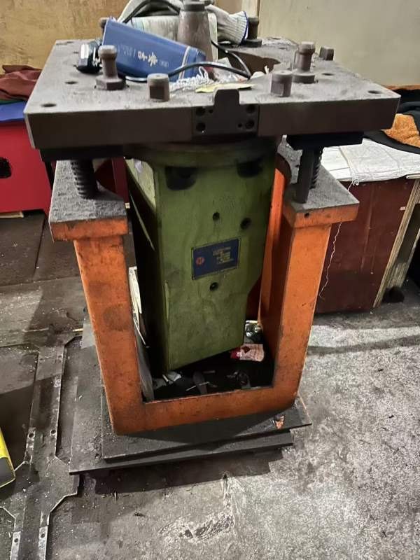 刚刚买下重型海天4033龙门加工中心工作台4X2.5门宽3.3.