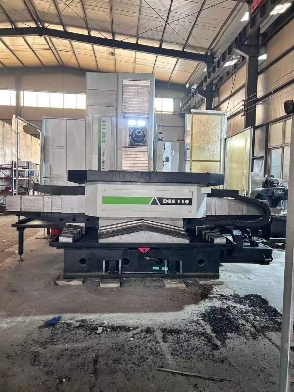 纽威110H数控镗铣床国盛合资大卫DBE110数控镗铣床新机.