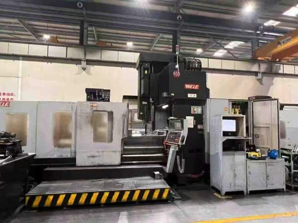 同款10几台。威立3米龙门，工作台1.5X3米。门宽1.7米.