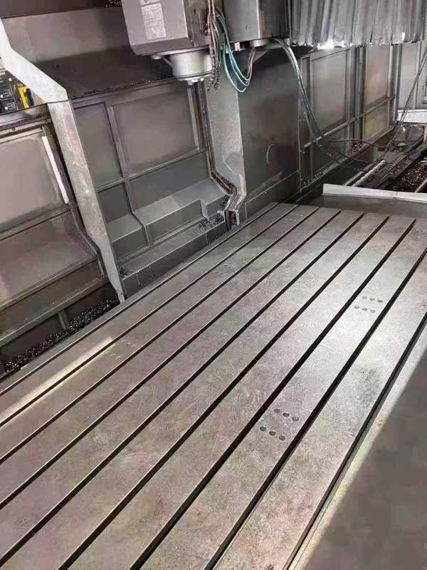 同款10几台。威立3米龙门，工作台1.5X3米。门宽1.7米.