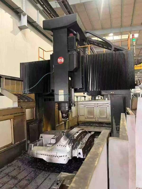 同款10几台。威立4米龙门加工中心。工作台2米4米，门.