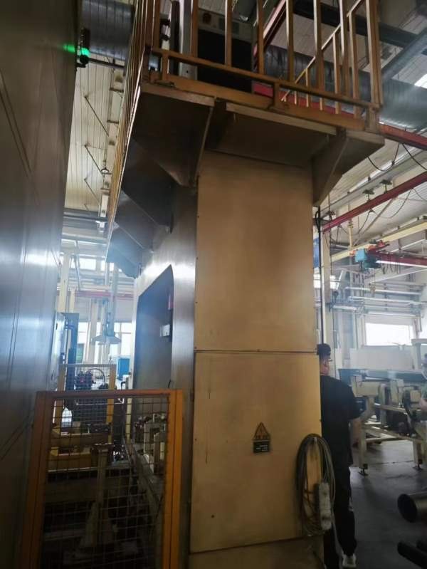 3500一吨卖160T龙门式校直液压机，完好少用。