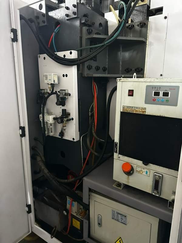 同款两台皖南540加工中心40主轴