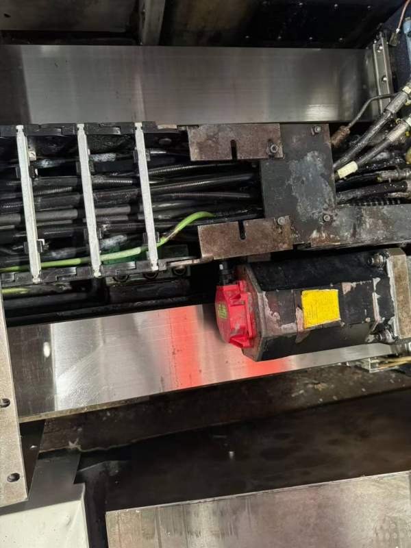 韩国原装斗山HM500双工位卧加 FANUC31i系统 BT50齿轮.