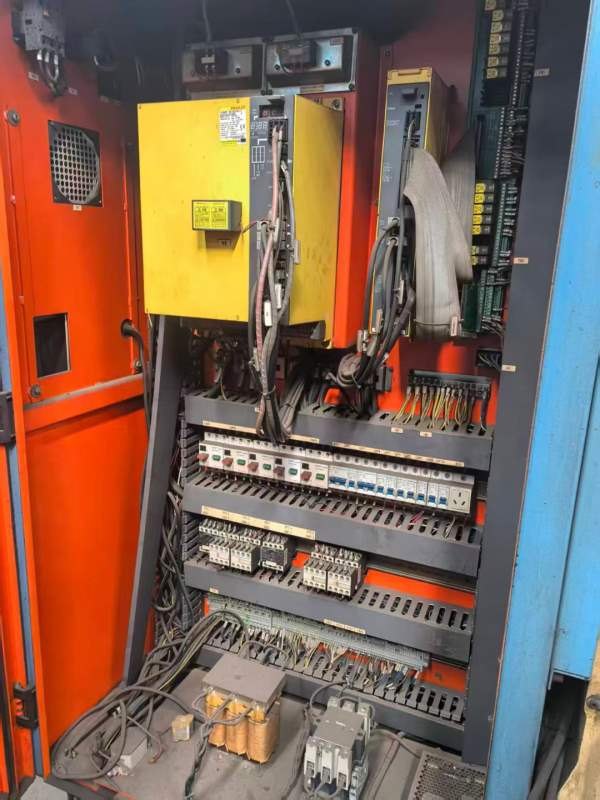 2011年850加工中心批发同行客户，价格便宜，秒杀的联.