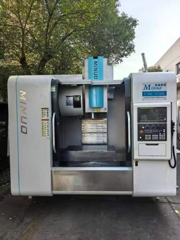 江苏米诺855立式加工中心三轴滚柱导轨.发那科0i-MFplu.