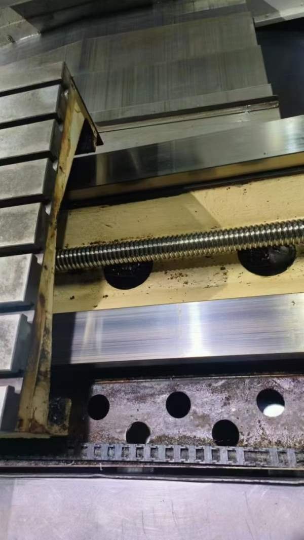 全特1375数控铣床，三硬，50主轴，三菱系统，精度很好.