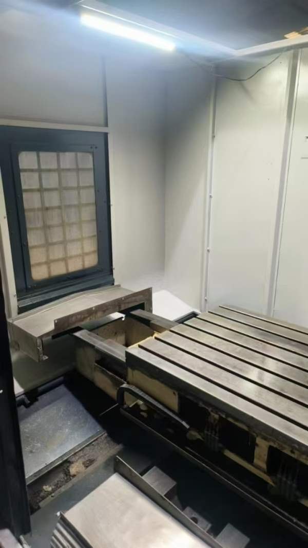 全特1375数控铣床，三硬，50主轴，三菱系统，精度很好.