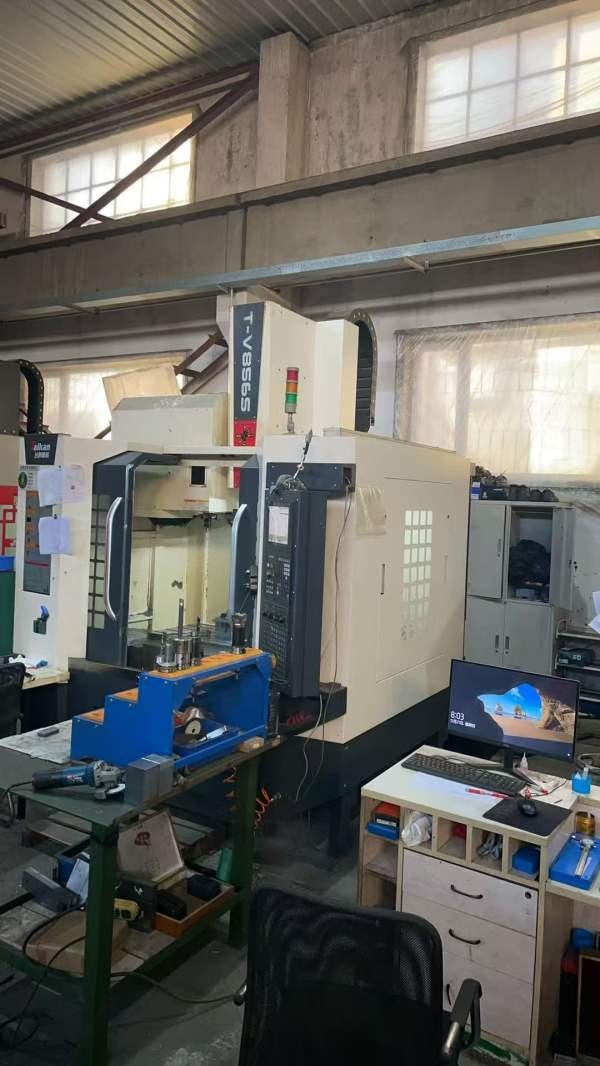 精品台群856S在位出售，三菱M80，三轴线轨，45滚柱，B.