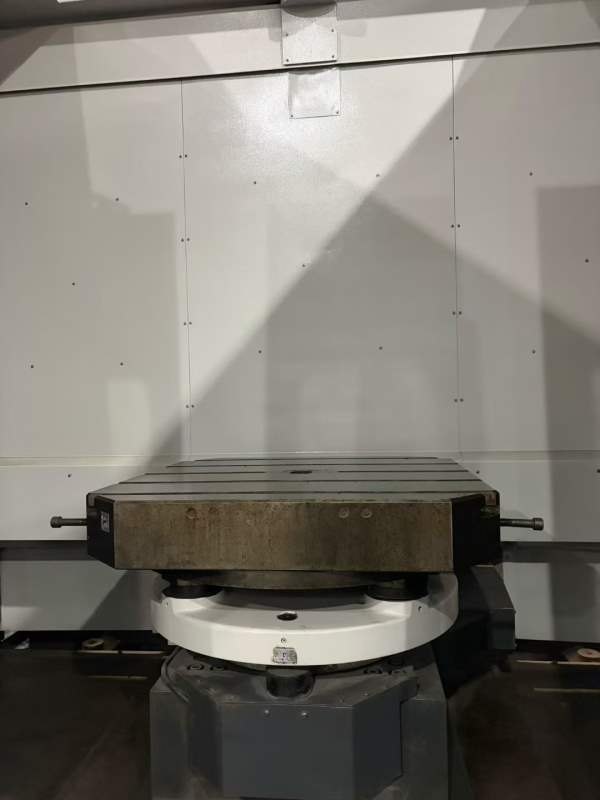 同款两台2018年纽威HM805T双工作台卧加，到T结构，发.