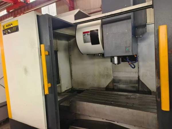 纳迪科1160立加，BT40主轴8000转，发那科MFplus系统 .