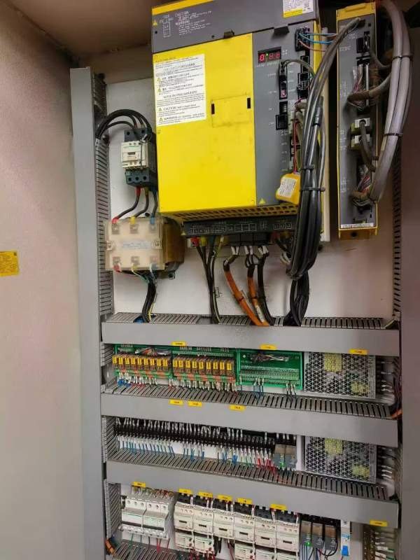 纳迪科1160立加，BT40主轴8000转，发那科MFplus系统 .