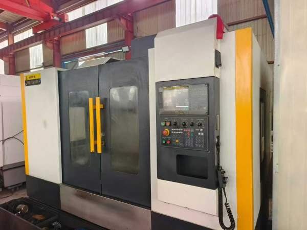 纳迪科1160立加，BT40主轴8000转，发那科MFplus系统 .