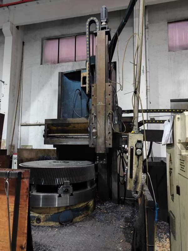 2018年大连昌盛CK5116数控立车，加工直径1.6米，加工.