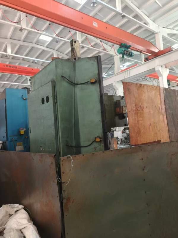 永立2数控立车，卡盘直径1米4多，加工高度1米2，广数.