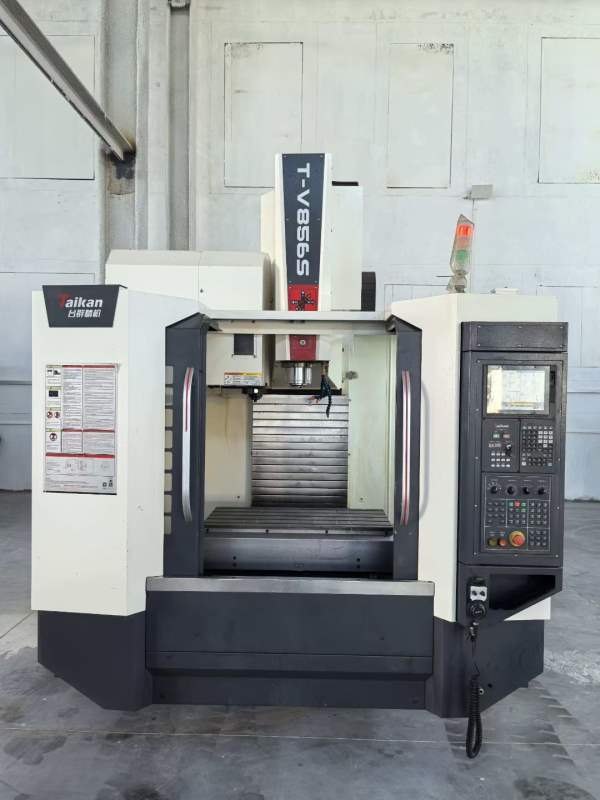 准新台群856s，三菱M80系统，主轴直连12000转，三轴线.