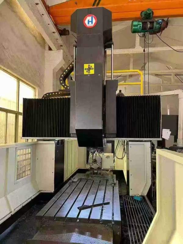 常州工厂刚买下华群2015龙门加工中心  后三天 价格特.