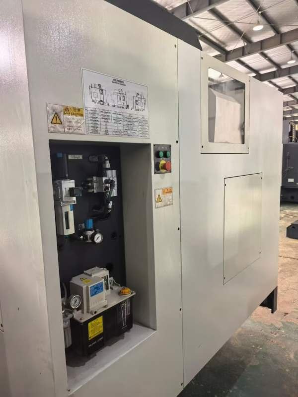 海天精工 VMC-1000ll，海天1060加工中心发那科0i-MFpl.