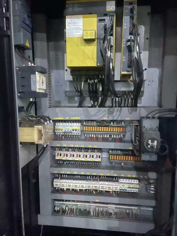 国盛3216龙门加工中心一台，工作台3.2米1.4米、门宽1..